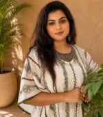 Green on White Kaftan - Image 2