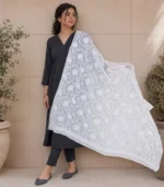 White georgette Lucknowi Chikankari dupatta with all-over jaal embroidery, floral vine patterns and embroidered borders by Fiza Chikan Dubai