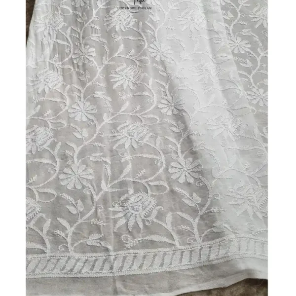 White georgette Lucknowi Chikankari dupatta with all-over jaal embroidery, floral vine patterns and embroidered borders by Fiza Chikan Dubai