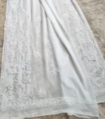 White georgette Lucknowi Chikankari dupatta with daisy motifs, thick embroidered border and floral border detailing by Fiza Chikan Dubai